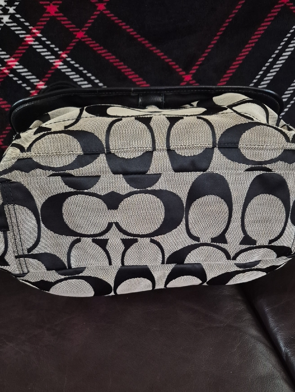 Coach Messanger Bag - Picture 9 of 15
